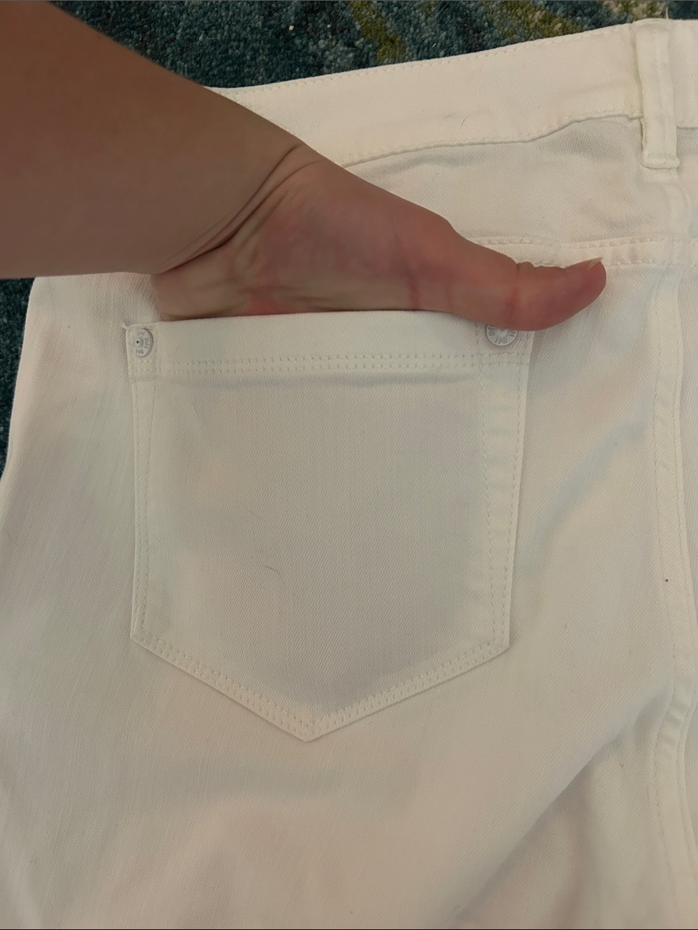 J. Jill White Cropped Ankle Jeans with Raw Hem - Picture 6 of 7